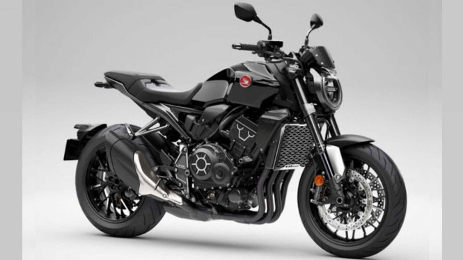 Honda CB1000R Edisi Serba Hitam Resmi Meluncur Gahar Banget