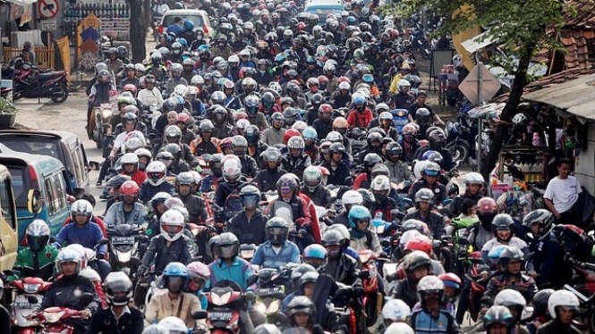  Ganjil  Genap  Batal Berlaku Buat Motor  Gantinya Bakal Ada 