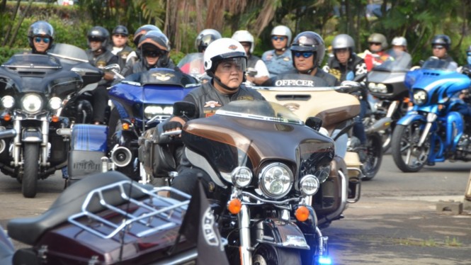 7 Artis Indonesia yang Memiliki Harley  Davidson  Harganya 