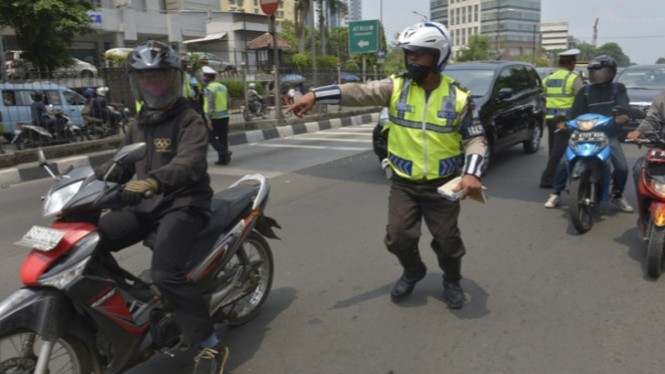 5 Kebiasaan Pengendara Motor Yang Bikin Kesal