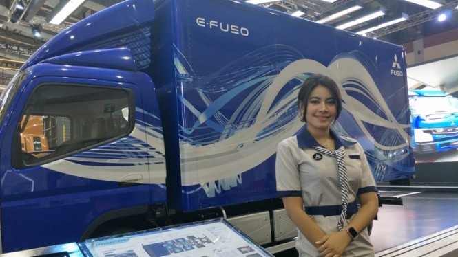 Di Tengah Pandemi Penjualan Truk  Mitsubishi  Fuso Merosot 