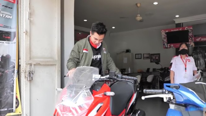 Borong Honda BeAT Ratusan Juta, Baim Wong Kaget Lihat Harga ADV 150