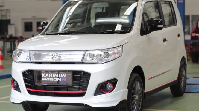  Perbedaan  dan  Spesifikasi Suzuki  Karimun Baru Harganya 