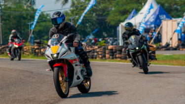 All New Yamaha R15